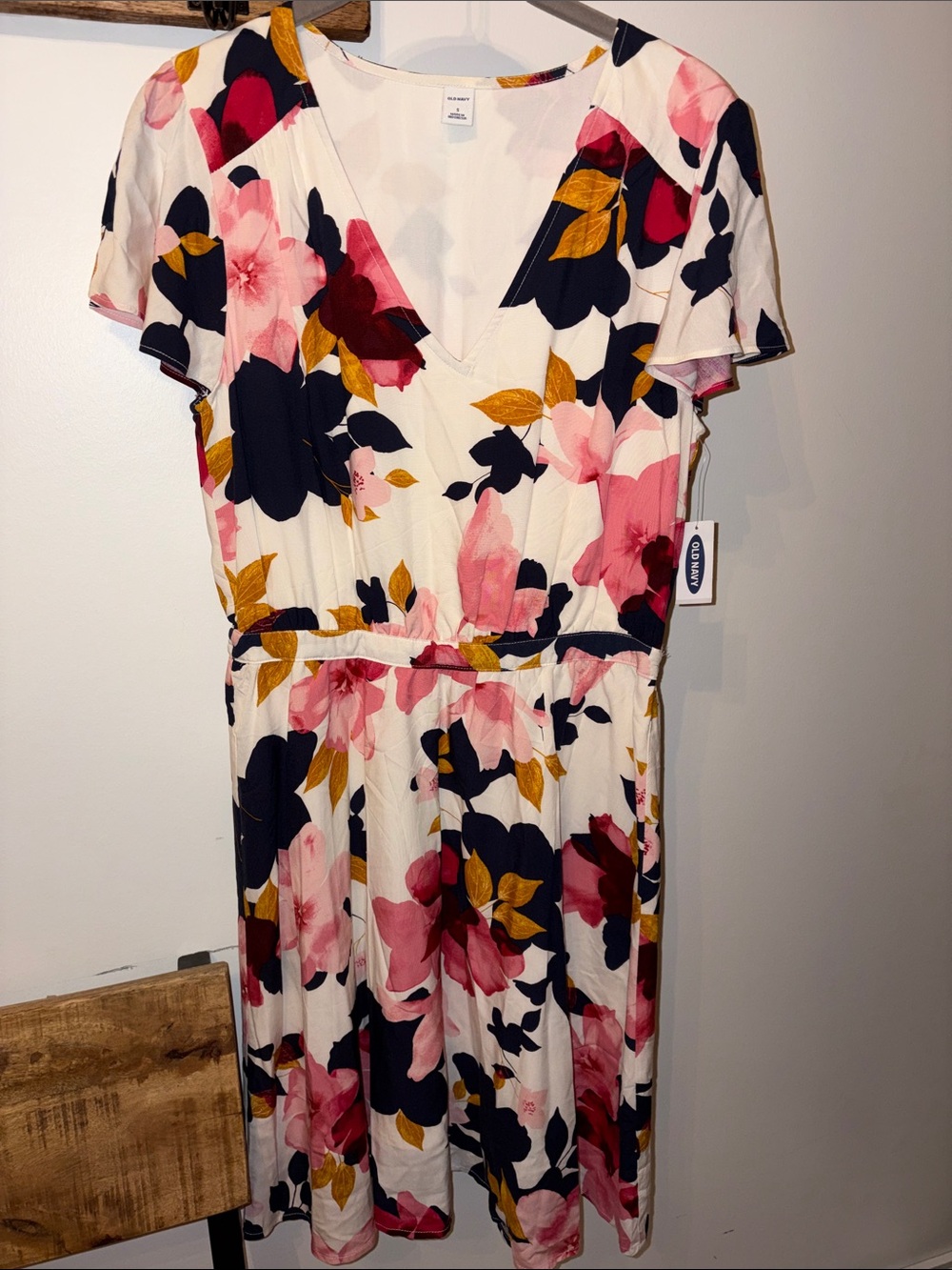 Old Navy Floral V-Neck Midi Dress in Ivory, Pink and Navy